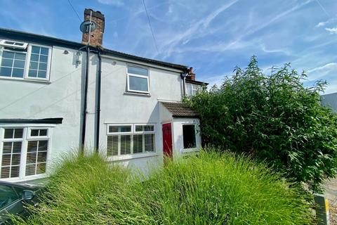 Prospect Place, Bromley BR2 2 bed end of terrace house for sale