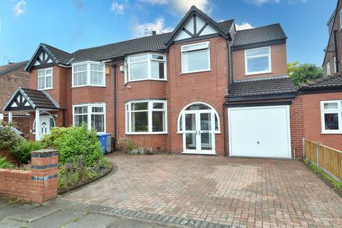 Carrsvale Avenue, Urmston, M41 5 bed semi
