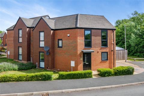 9 Parkland Avenue, Dawley, Telford... 3 bed semi