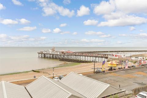 9 St. George's Terrace, Herne Bay CT6 1 bed flat for sale