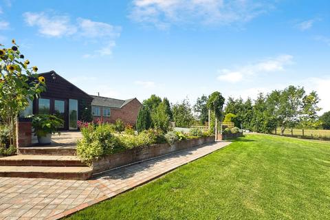 Ellesmere SY12 2 bed barn conversion for sale