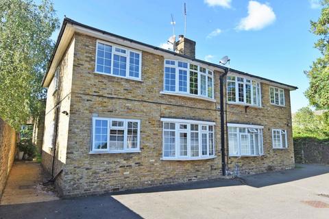 Craig Road, Richmond, TW10 2 bed flat for sale