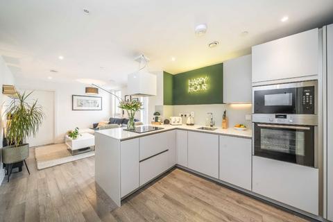 Gaumont Place, London SW2 1 bed flat for sale