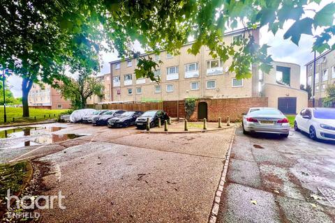 Agricola Place, Enfield 3 bed maisonette for sale