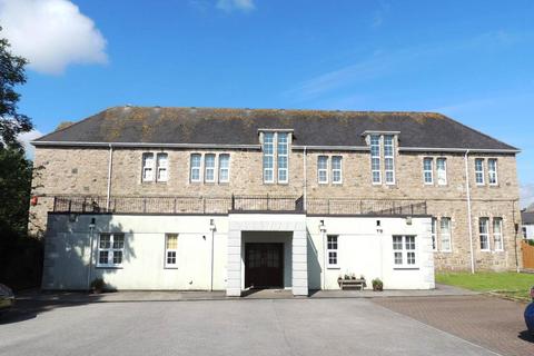 Drinnan Court, St. Austell 2 bed apartment for sale