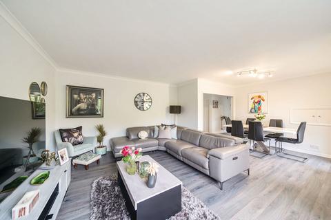 White House Drive, Stanmore 2 bed apartment for sale