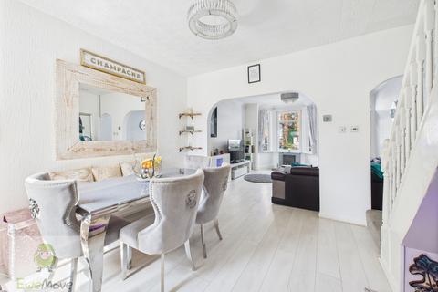 Gordon Road, Strood, Rochester, ME2 3HL 3 bed terraced house for sale