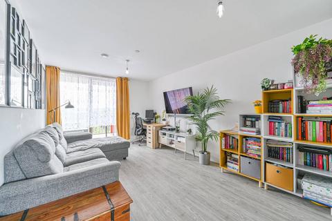Thames Reach, Thamesmead, London, SE28 2 bed flat for sale