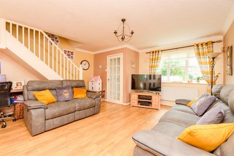 Lowry Close, Erith, Kent 3 bed end of terrace house for sale