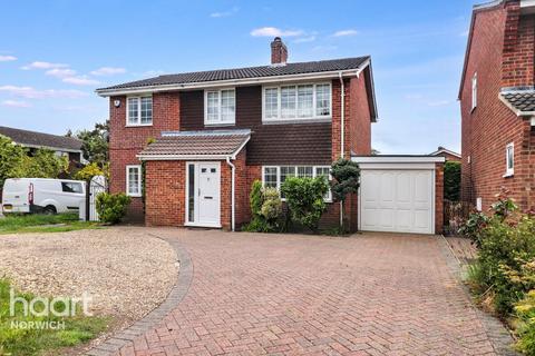 Lilac Close, Norwich 4 bed detached house for sale
