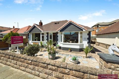 2A Burns Drive, Rhyl, LL18 3BL 2 bed detached bungalow for sale