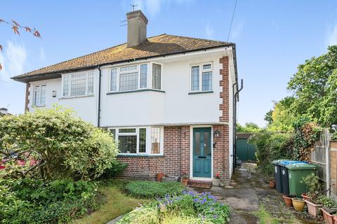 Birchfield Close, Addlestone, KT15 3 bed semi