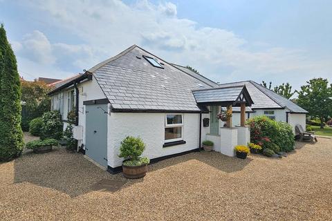 Reculver Road, Beltinge, Herne Bay... 5 bed chalet for sale