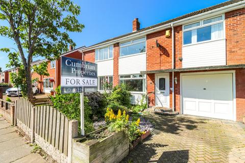Lodore Drive, Belle Vue, Carlisle, CA2 3 bed semi