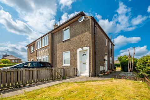 12 Broomfield Crescent, Carrick... 3 bed flat for sale