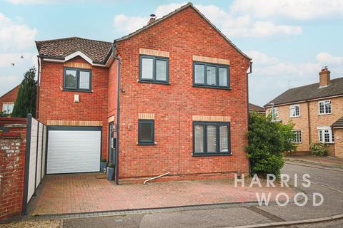 Poppy Gardens, Colchester, Essex, CO2 4 bed detached house for sale