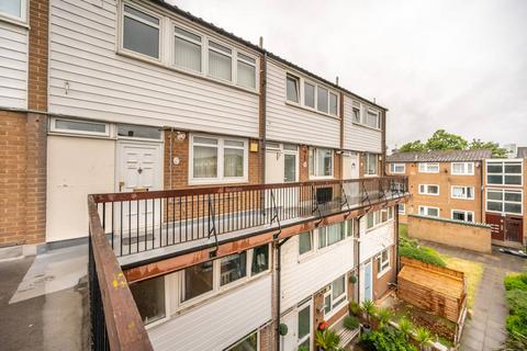 John Barnes Walk, Stratford, London, E15 2 bed maisonette for sale