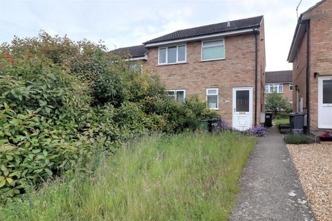Hawthorn Rise, Stroud 1 bed maisonette for sale