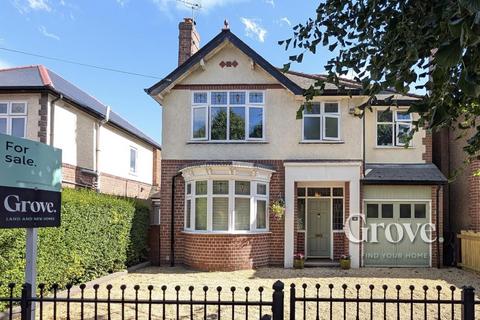 Linden Avenue, Kidderminster 4 bed detached house for sale