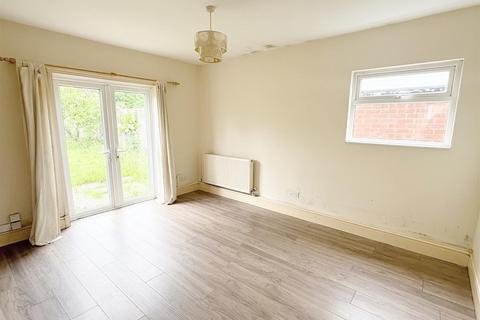Little Green Lanes, Wydle Green 3 bed detached bungalow for sale