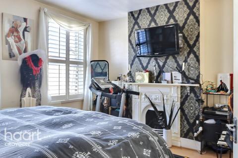 Broadway Avenue, Croydon 5 bed terraced house for sale
