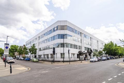 Drayton Park, Highbury, London 2 bed apartment for sale