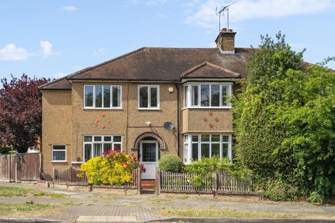 Lincoln Road, North Harrow HA2 6 bed semi