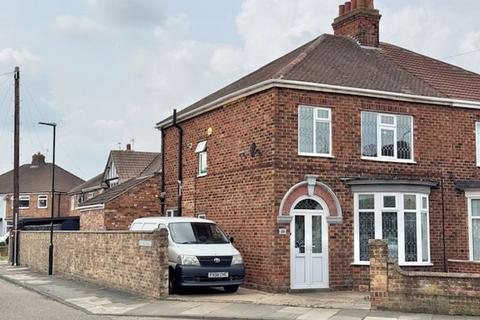 QUEEN MARY AVENUE, CLEETHORPES 3 bed semi