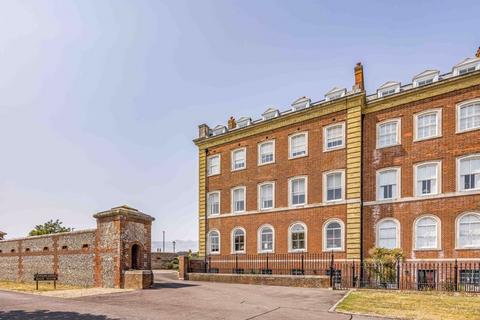 Clocktower Drive, Southsea 3 bed apartment for sale