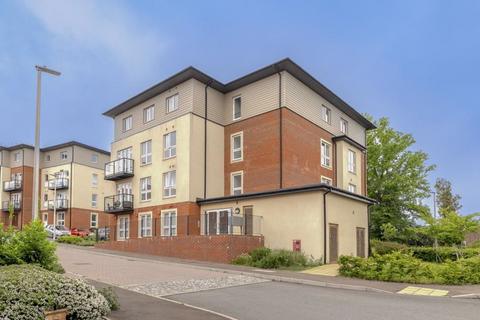 Bailey Place, Crowborough, TN6 2 bed apartment for sale