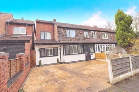 Glen Avenue, Manchester M28 3 bed semi