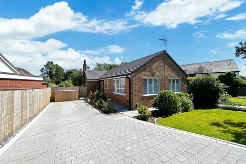 Dobb Brow Road, Westhoughton, BL5 4 bed detached bungalow for sale