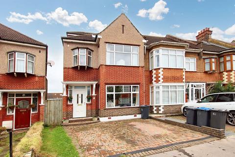 Shirley Park Road, Shirley Park 4 bed end of terrace house for sale