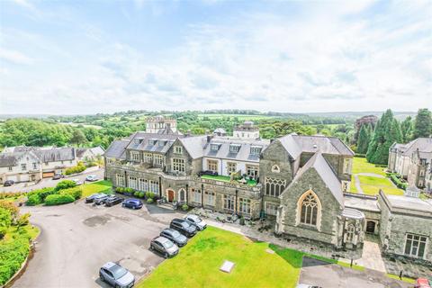 17 The Manor, Talygarn, Pontyclun... 2 bed apartment for sale