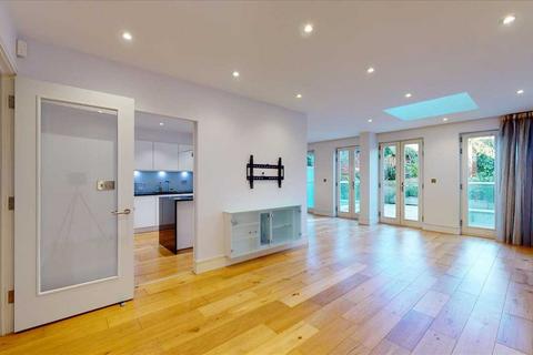 London NW3 4 bed apartment for sale