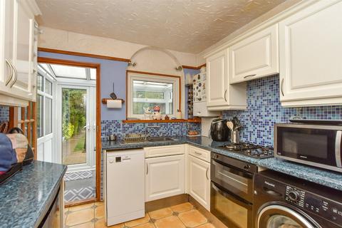 Barton Hill Drive, Sheerness ME12 3 bed semi