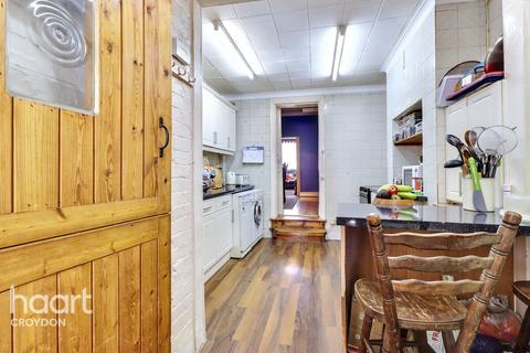 Whitehorse Road, Croydon 3 bed terraced house for sale