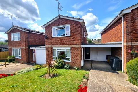 Irlam Road, Ipswich, IP2 3 bed link detached house for sale