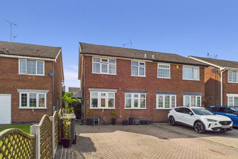 Elmtree Road, Calverton, Nottingham 3 bed semi