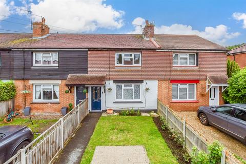 Mangravet Avenue, Maidstone ME15 3 bed terraced house for sale