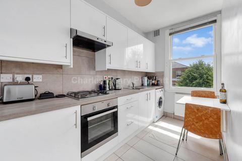 Lambton Road, Crouch Hill, N19 1 bed apartment for sale