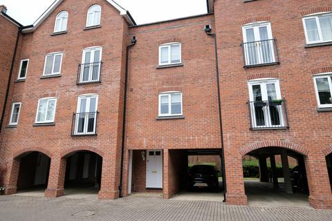 Portside Close, Marchwood SO40 2 bed townhouse for sale