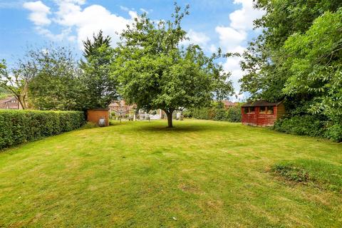 Warwick Close, Dorking RH5 3 bed semi