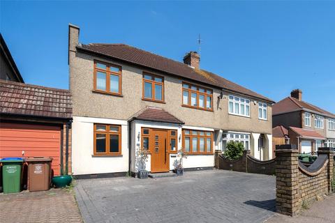 Long Lane, Bexleyheath, DA7 4 bed semi