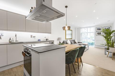 Bessemer Road, Welwyn Garden City, AL7 2 bed flat for sale