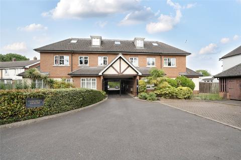 Brighton Road, Surrey KT15 2 bed flat for sale