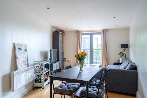 Streatham Place, London, SW2 2 bed apartment for sale