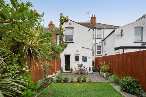 Windmill Road, Brentford, London 5 bed terraced house for sale