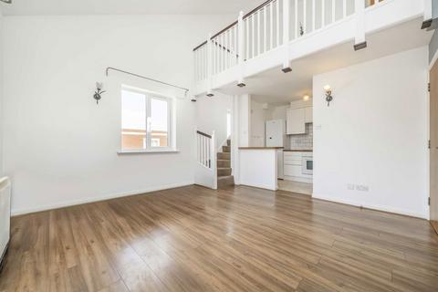 Church Road, London W3 3 bed flat for sale