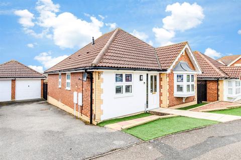 Calderwood, Gravesend DA12 3 bed detached bungalow for sale